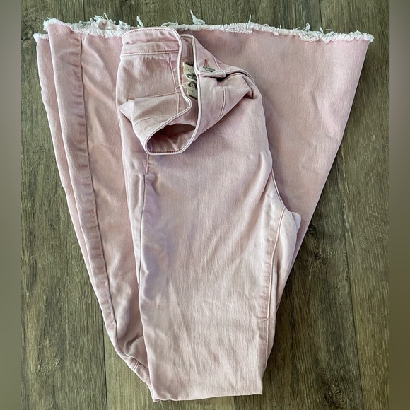 FREE PEOPLE Just Float On Flare Jeans / Pasadena Pink - Picture 4 of 4
